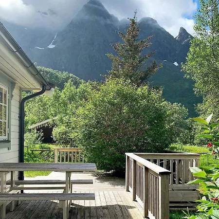 Holiday home Two-bedroom In Laupstad 5