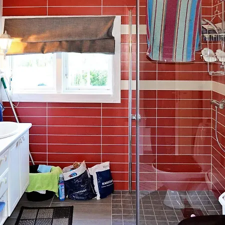 Two-bedroom In Laupstad 5 * Vestpollen