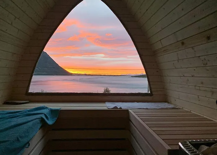 Feriehus 5 Person In Laupstad Vestpollen
